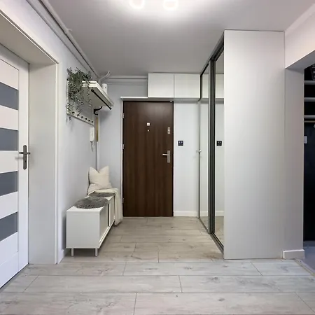 Nieopodal Centrum Nauki Cogiteon Apartman