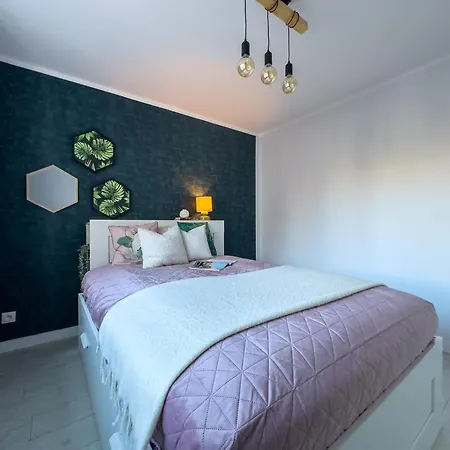 Nieopodal Centrum Nauki Cogiteon Apartamento