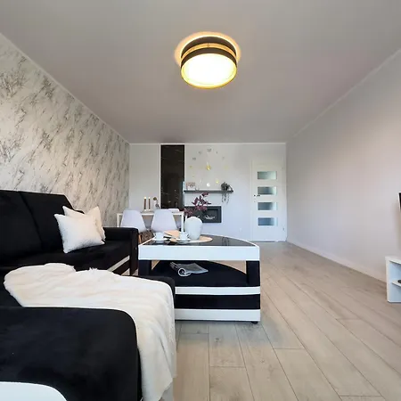 Nieopodal Centrum Nauki Cogiteon