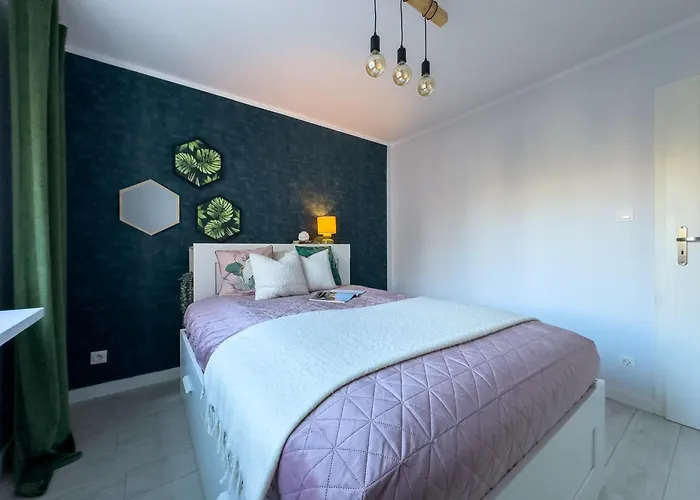 Nieopodal Centrum Nauki Cogiteon شقة