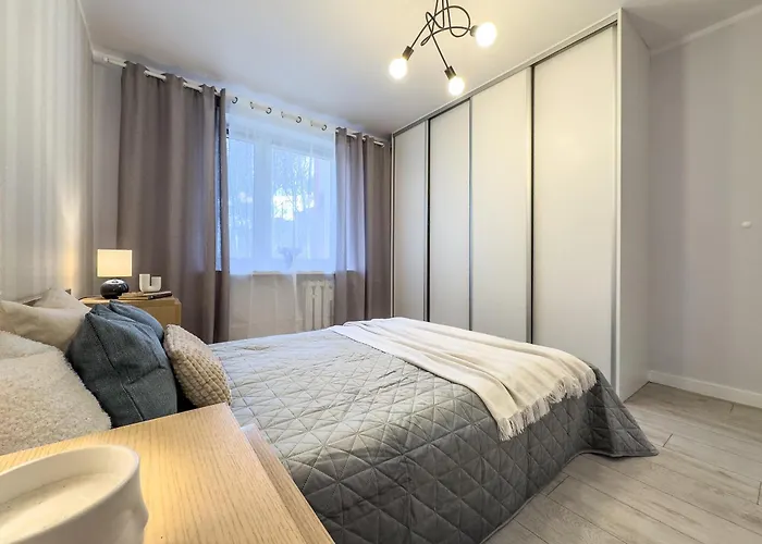 Nieopodal Centrum Nauki Cogiteon